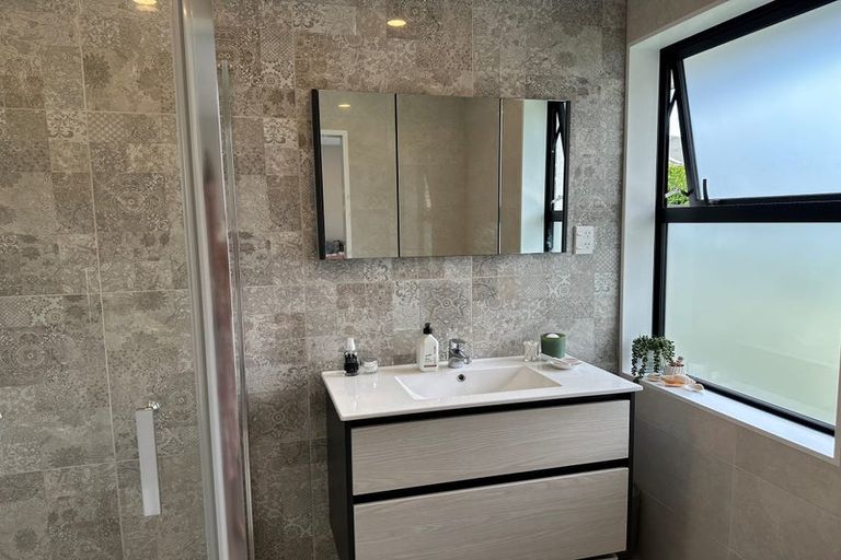 Photo of property in 68a Windermere Road, Papanui, Christchurch, 8053