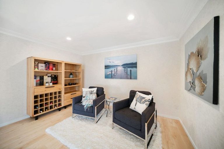 Photo of property in 5 Westholm Way, Pahurehure, Papakura, 2113