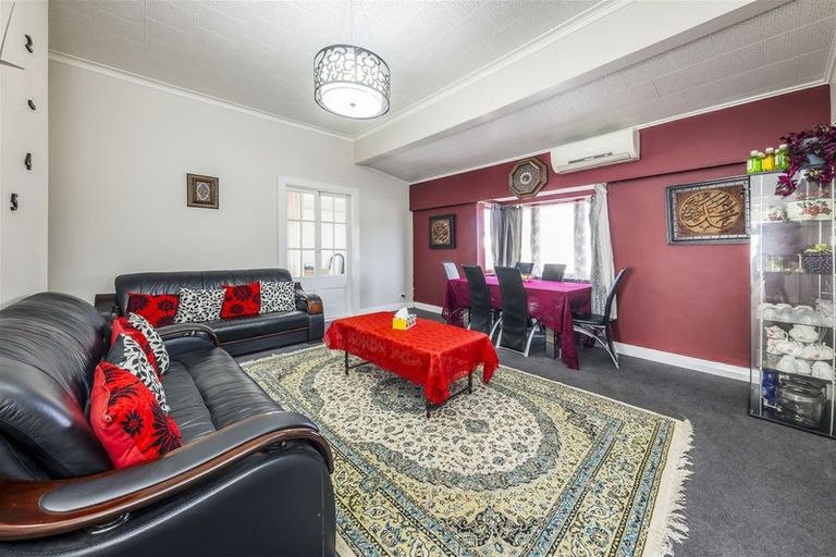 Photo of property in 308 Massey Road, Mangere East, Auckland, 2024