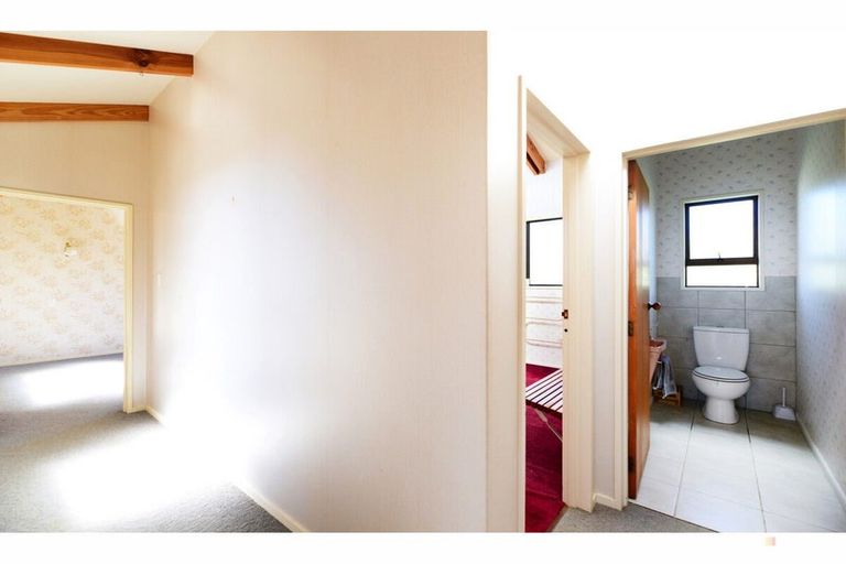 Photo of property in 20 Allan Street, Waimate, 7924