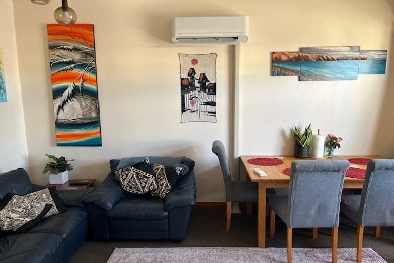 Photo of property in 88 Freyberg Street, Lyall Bay, Wellington, 6022