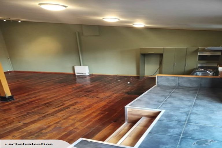 Photo of property in 91a Cook Street, Marfell, New Plymouth, 4310