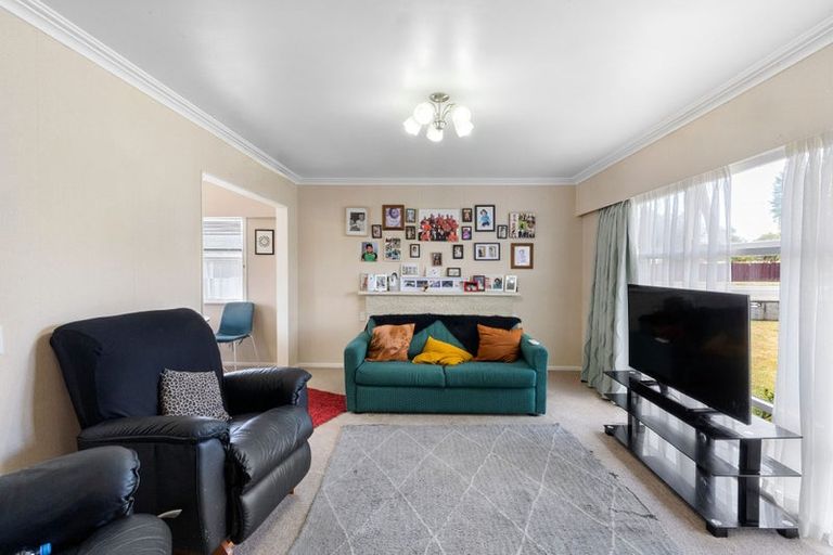 Photo of property in 634 Queen Street East, Levin, 5510