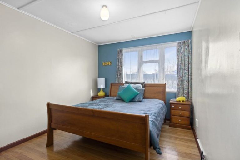 Photo of property in 20 Chapman Crescent, Naenae, Lower Hutt, 5011