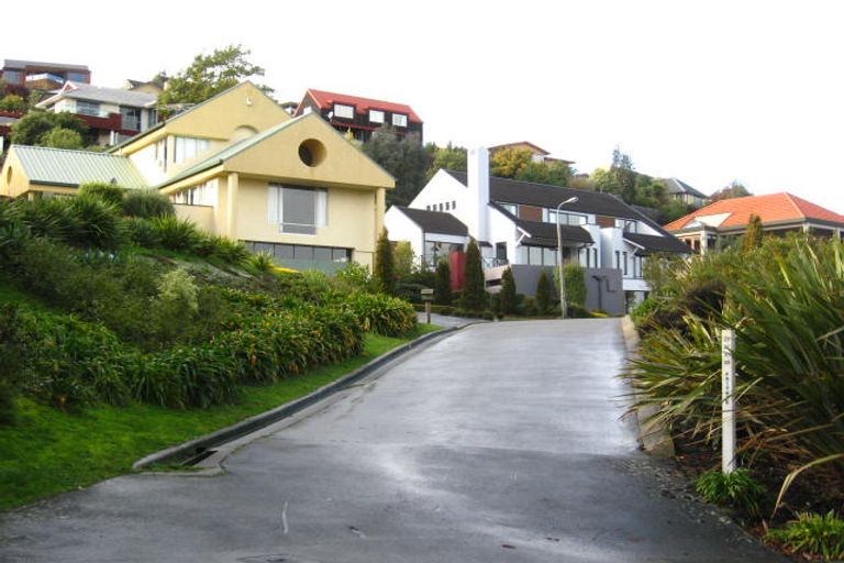 Photo of property in 33 Shalamar Drive, Cashmere, Christchurch, 8022