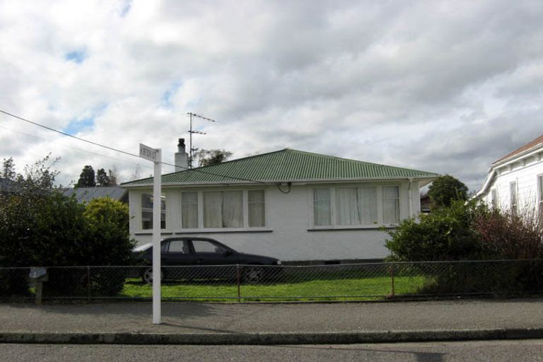 Photo of property in 83 Bannister Street, Masterton, 5810