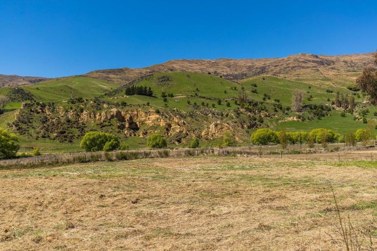 Photo of property in 5 Cardrona Valley Road, Wanaka, 9305