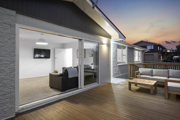 Photo of property in 21 Winston Place, Kew, Dunedin, 9012