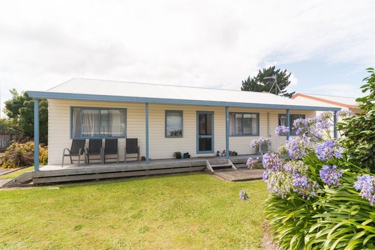 Photo of property in 1-6 Arli Court, Hokowhitu, Palmerston North, 4410