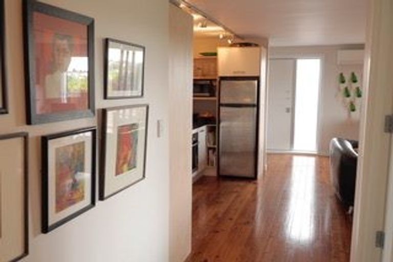 Photo of property in 50a Aramoana Avenue, Devonport, Auckland, 0624