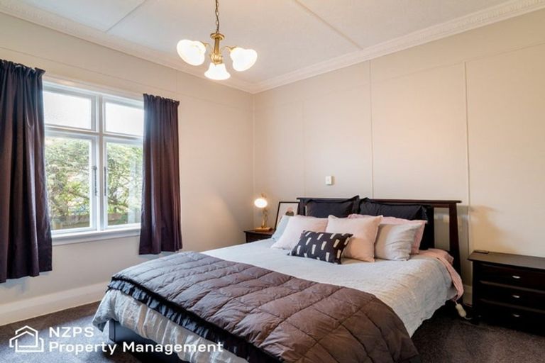 Photo of property in 372 Bay View Road, Saint Clair, Dunedin, 9012