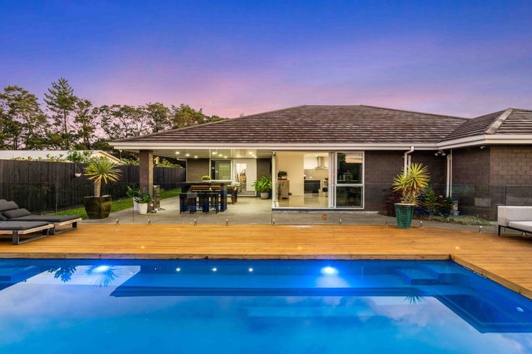 Photo of property in 35a Trigg Road, Huapai, Kumeu, 0810