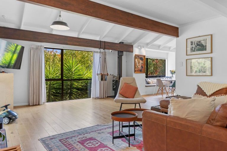 Photo of property in 9 Shalamar Drive, Cashmere, Christchurch, 8022