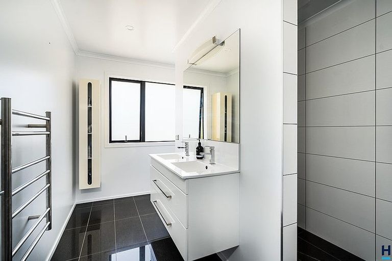 Photo of property in 106 Awa Awa Road, Tasman, Upper Moutere, 7173