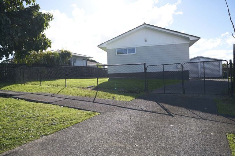 Photo of property in 39 Court Town Close, Mangere, Auckland, 2022