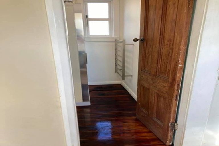 Photo of property in 12 Herald Street, Berhampore, Wellington, 6023