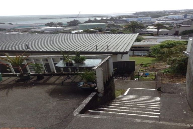 Photo of property in 8/16 Findlay Street, Moturoa, New Plymouth, 4310