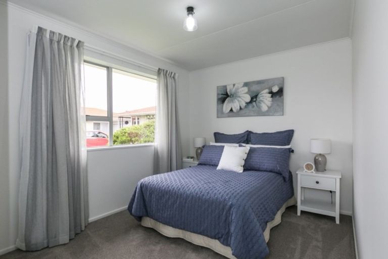 Photo of property in 6/309 Avenue Road West, Hastings, 4122