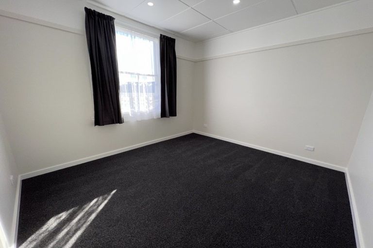 Photo of property in 27-29 Andrew Young Street, Palmerston North, 4410