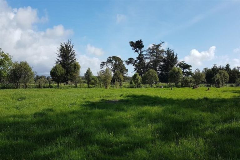 Photo of property in 50 Brunings Road, Carters Beach, Westport, 7892