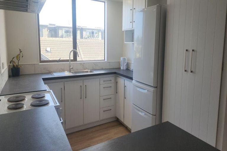 Photo of property in 1 Nukumea Common, Orewa, 0931