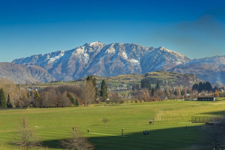 Photo of property in 7 Derby Street, Arrowtown, 9302