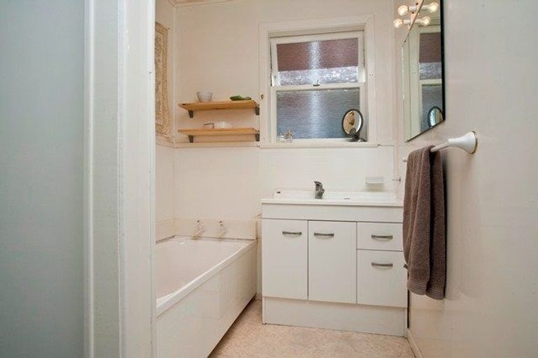 Photo of property in 8 Tizard Road, Birkenhead, Auckland, 0626