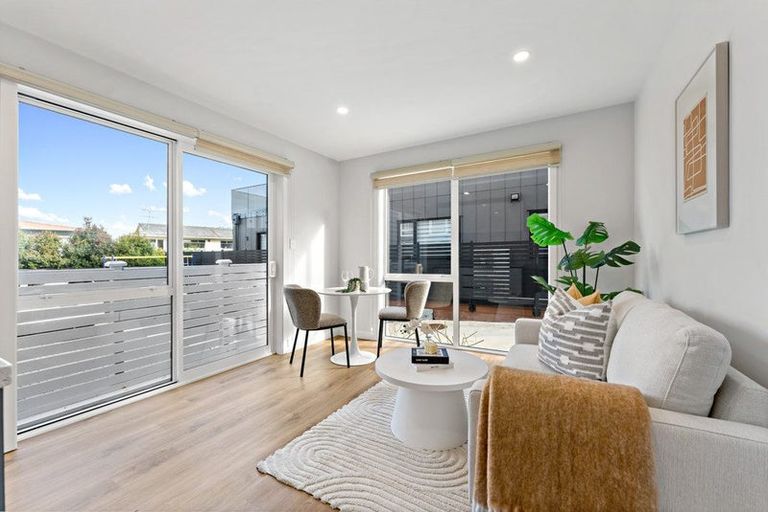 Photo of property in 206b Clovelly Road, Bucklands Beach, Auckland, 2012