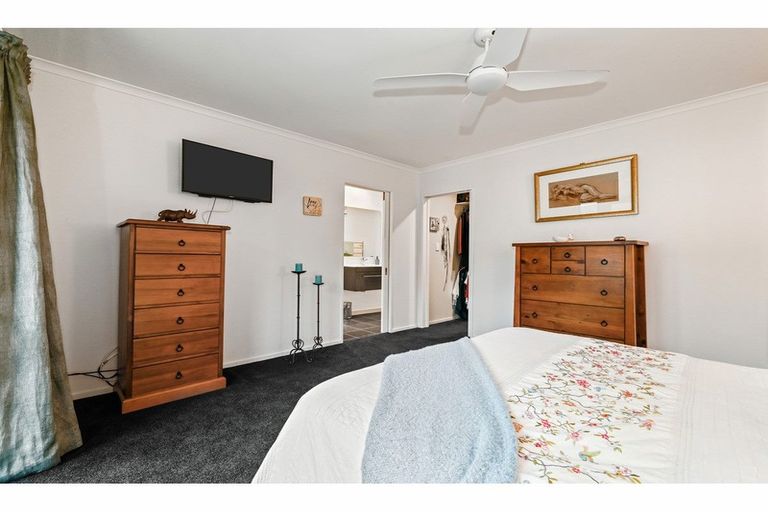 Photo of property in 11 Armour Place, Halswell, Christchurch, 8025