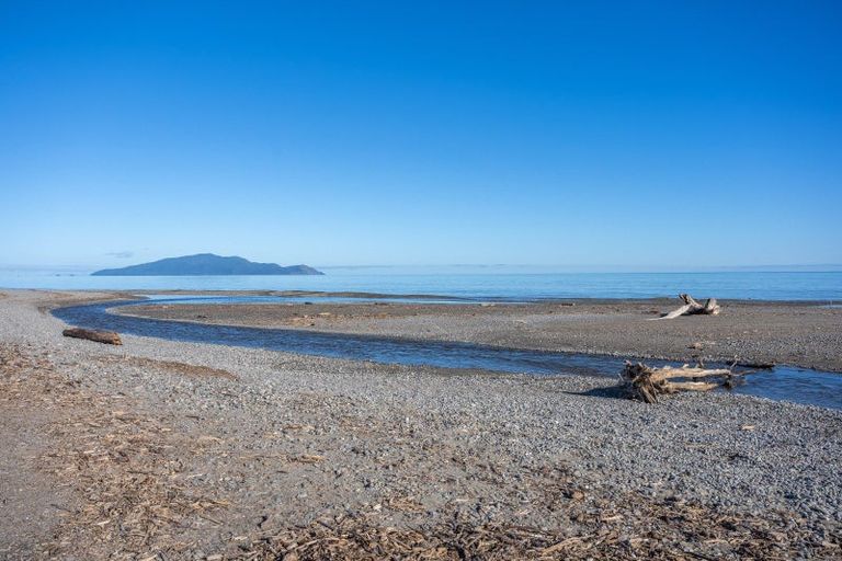 Photo of property in 57 Gawler Street, Te Horo Beach, Otaki, 5581