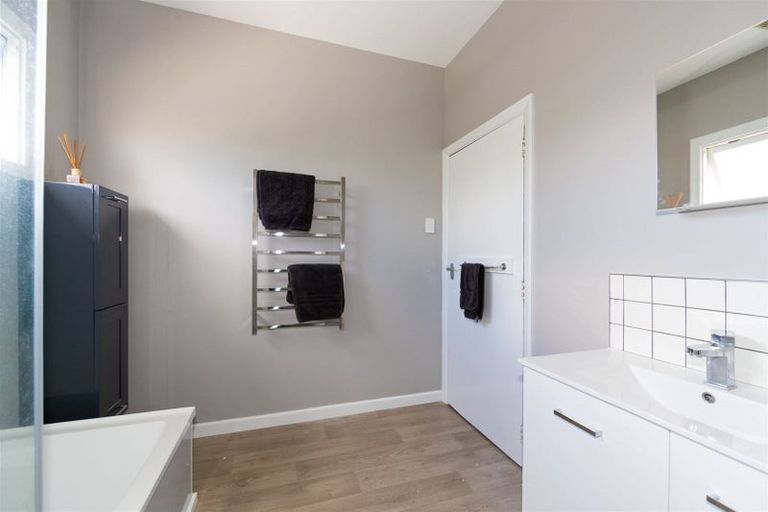 Photo of property in 907 Pakowhai Road, Frimley, Hastings, 4120