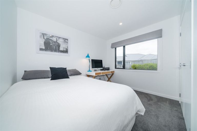 Photo of property in 21 Silicon Way, Fitzherbert, Palmerston North, 4410