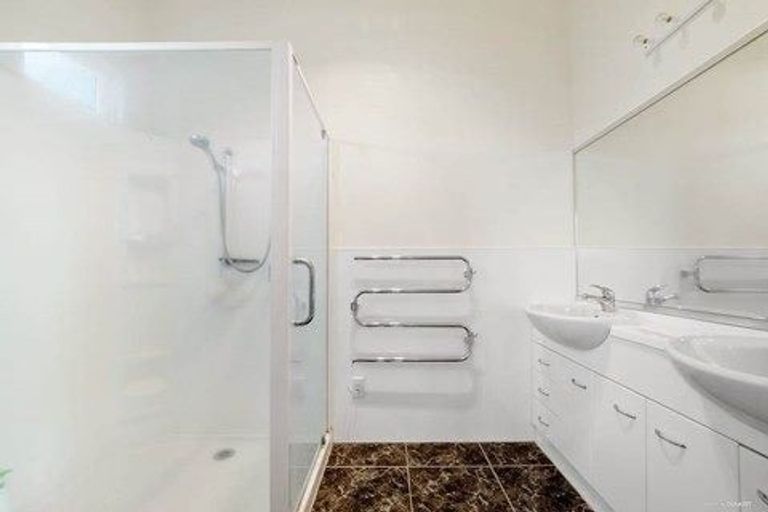 Photo of property in 235 Victoria Street West, Pukekohe, 2120