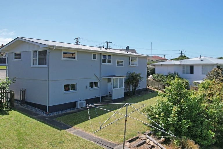 Photo of property in 43 Tamar Street, South Hill, Oamaru, 9400