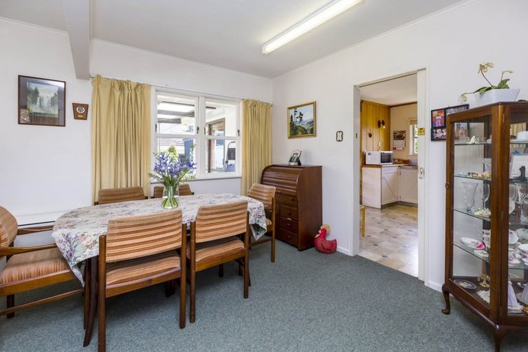 Photo of property in 11 York Avenue, Heretaunga, Upper Hutt, 5018