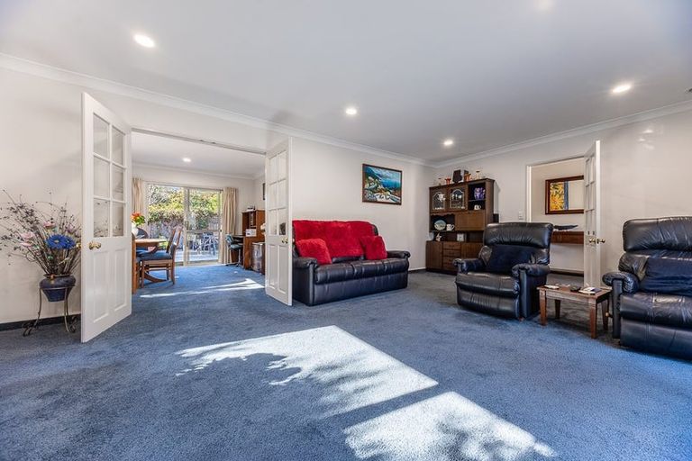 Photo of property in 132b Raumati Road, Raumati Beach, Paraparaumu, 5032