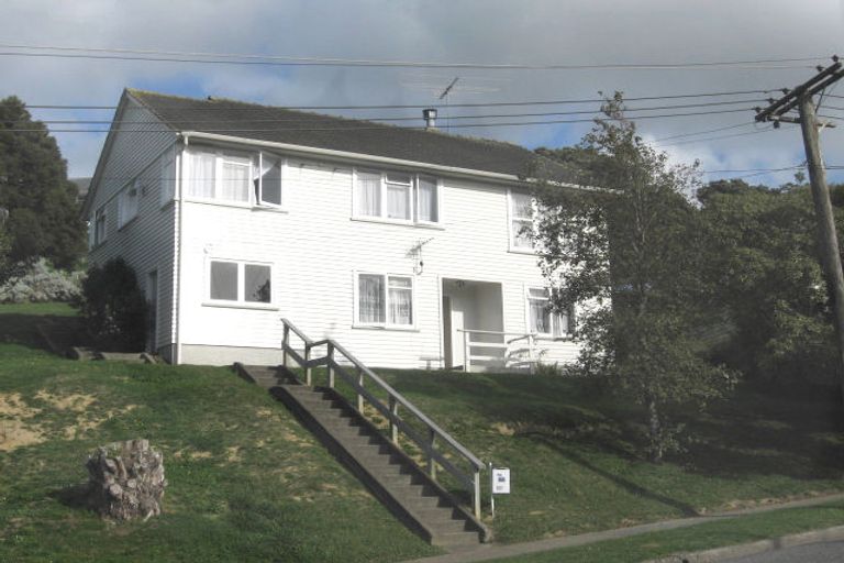 Photo of property in 46 Gloucester Street, Cannons Creek, Porirua, 5024