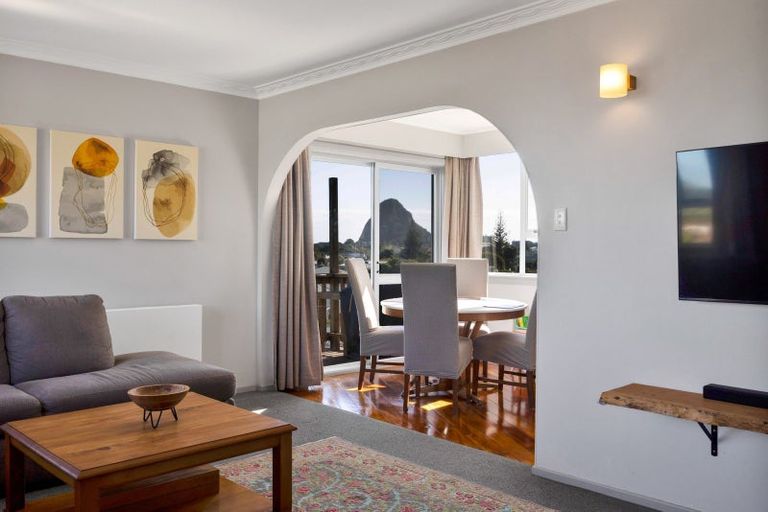 Photo of property in 15 Mount View Place, Spotswood, New Plymouth, 4310