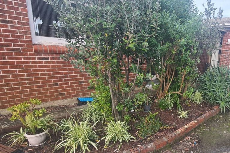 Photo of property in 1/68 Titirangi Road, New Lynn, Auckland, 0600