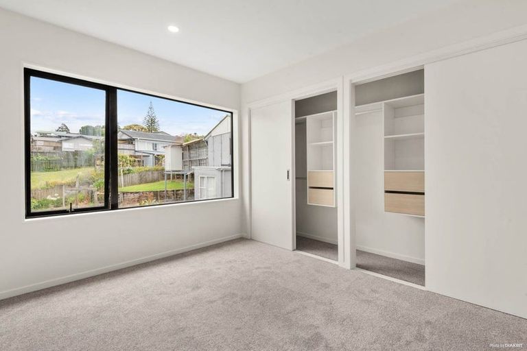 Photo of property in 55e Redwood Drive, Massey, Auckland, 0614