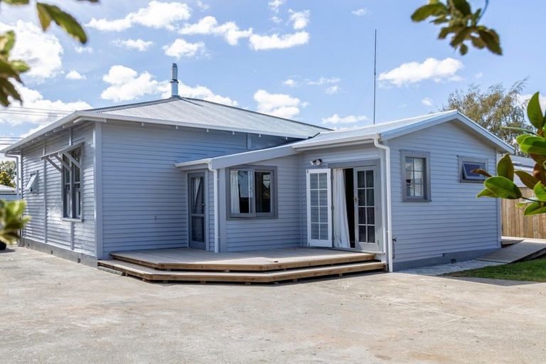 Photo of property in 81 Pembroke Street, Carterton, 5713