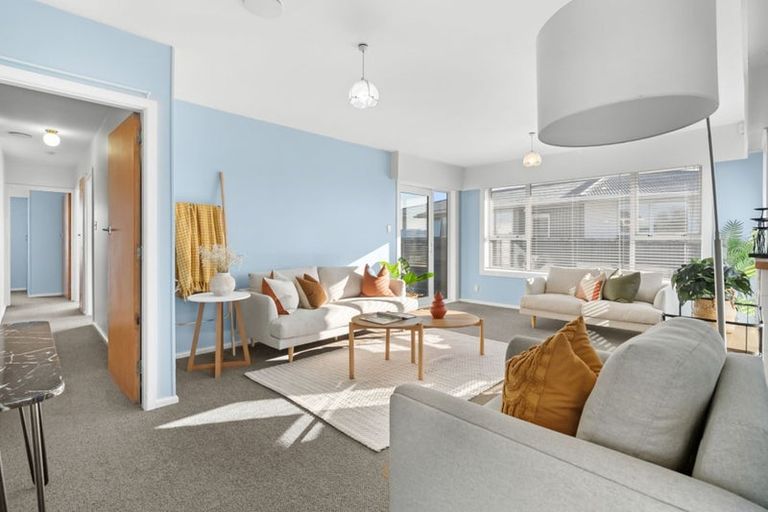 Photo of property in 63 Denise Crescent, Hornby, Christchurch, 8042