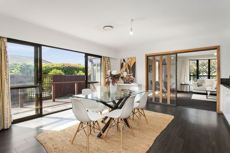 Photo of property in 11 Dunster Street, Burnside, Christchurch, 8053