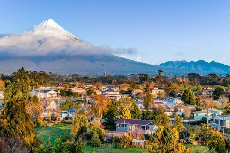 Photo of property in 22 Beaconsfield Road, Midhirst, Stratford, 4394