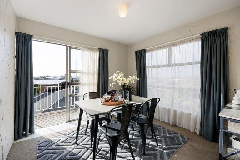 Photo of property in 12/10 Hunter Street, Hamilton Lake, Hamilton, 3204