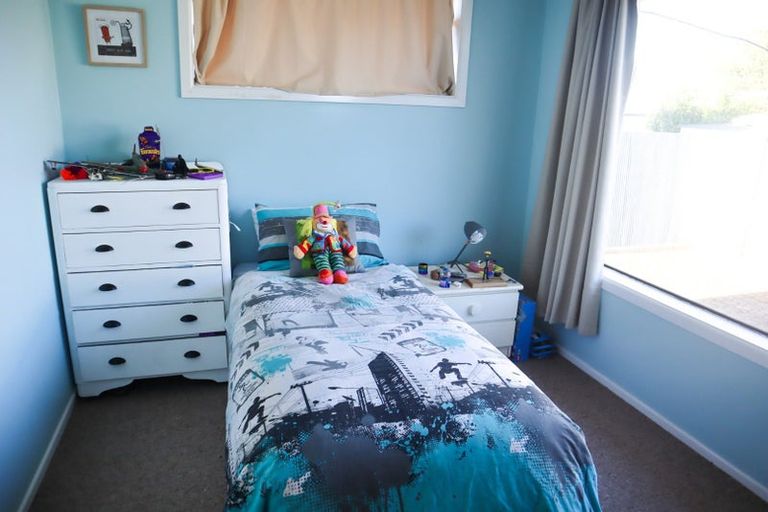 Photo of property in 3 Waitohi Street, Hornby, Christchurch, 8042