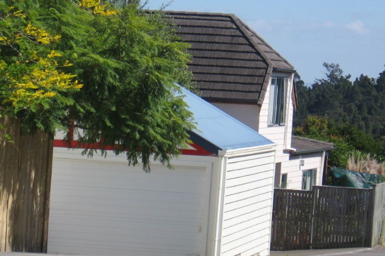 Photo of property in 13a Balmain Road, Birkenhead, Auckland, 0626