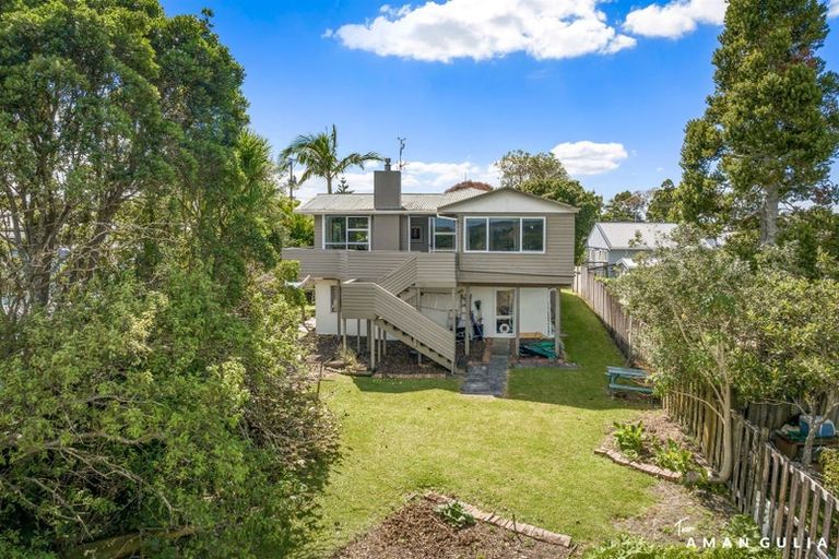 Photo of property in 212 Don Buck Road, Massey, Auckland, 0614