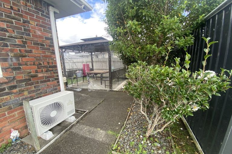 Photo of property in 42a Dale Crescent, Pakuranga, Auckland, 2010