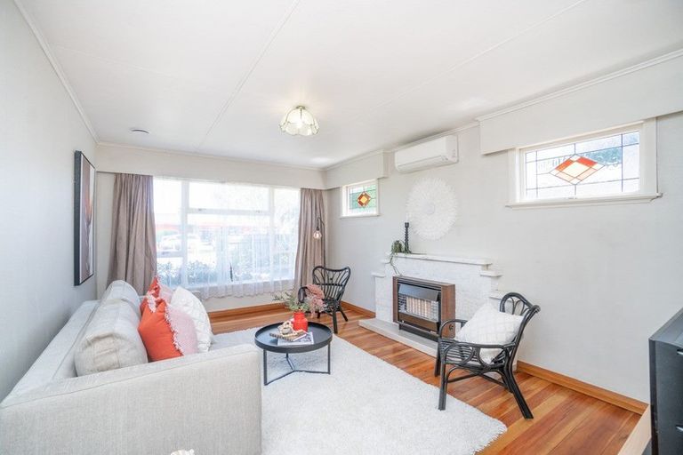 Photo of property in 104 Highbury Avenue, Highbury, Palmerston North, 4412